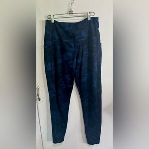 Danskin Leggings ~ Size L